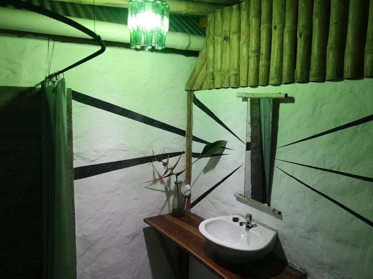 Maracumbo Lodge Mompiche ภายนอก รูปภาพ