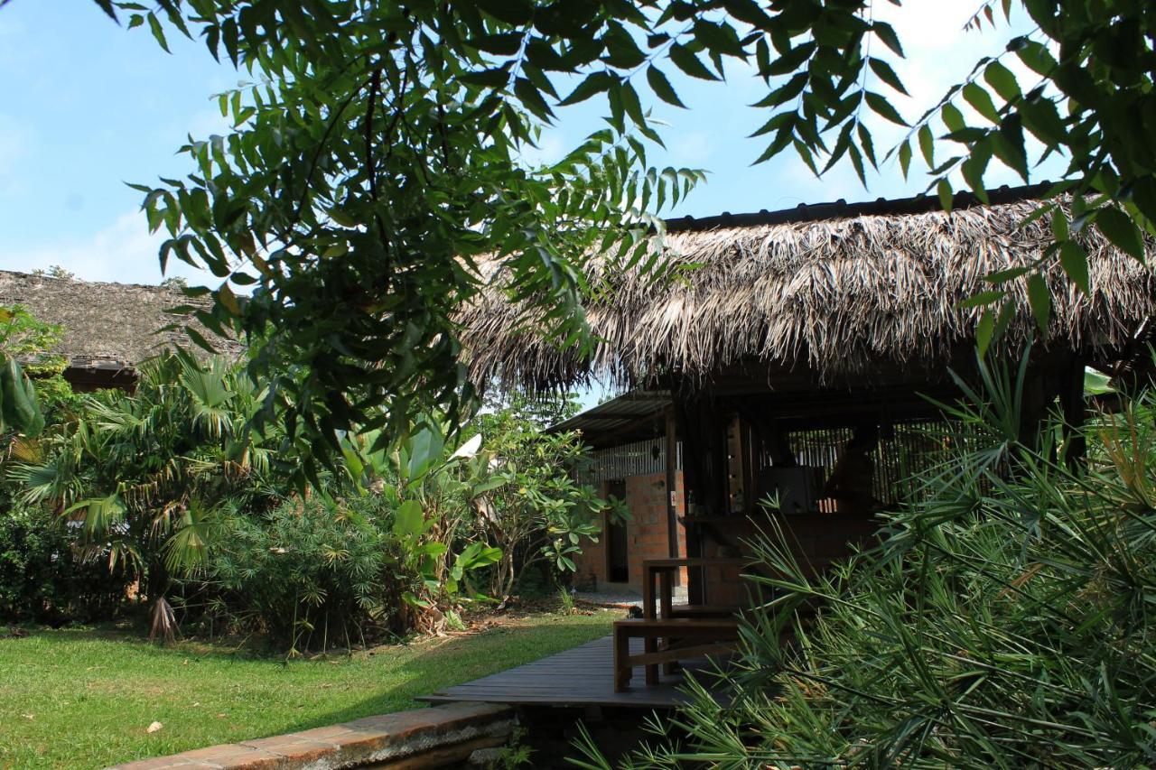 Maracumbo Lodge Mompiche ภายนอก รูปภาพ