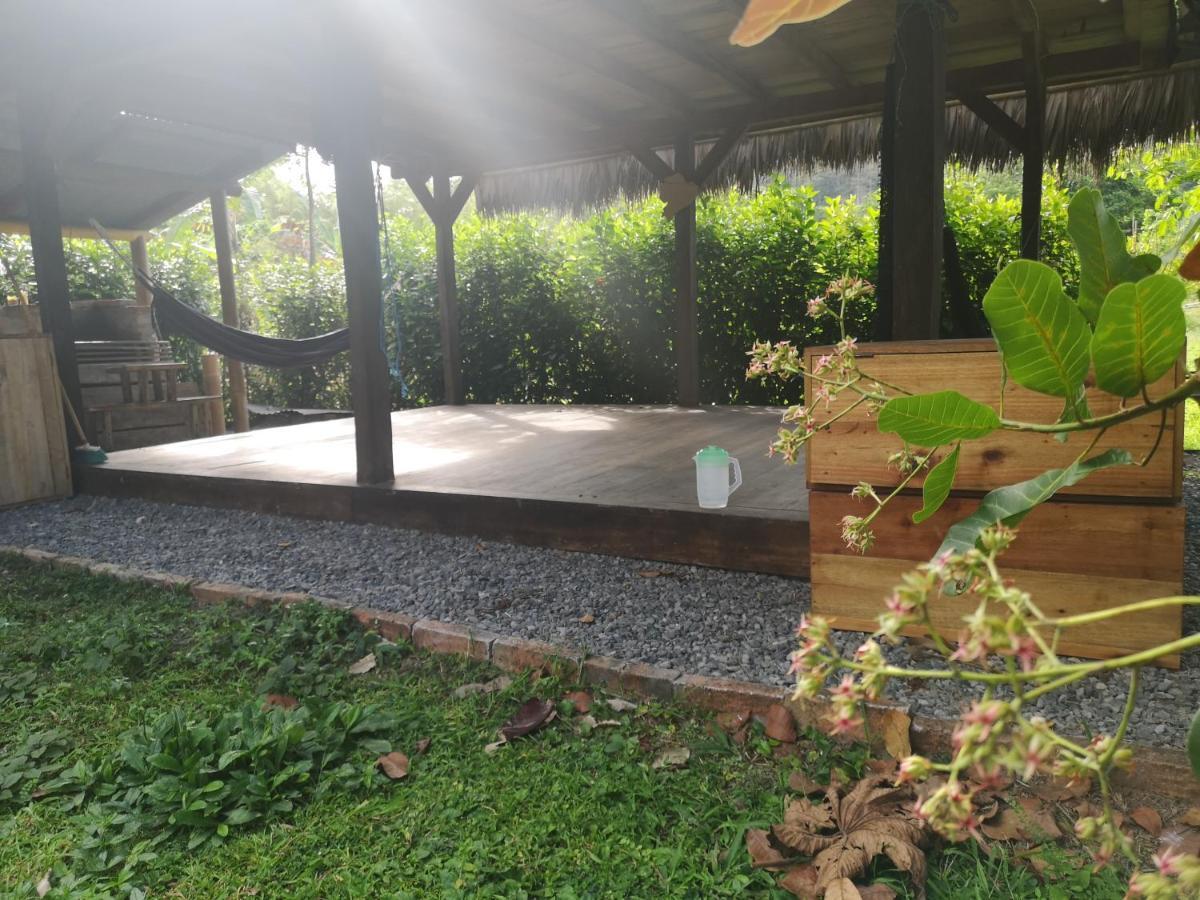 Maracumbo Lodge Mompiche ภายนอก รูปภาพ